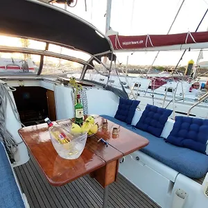 Yacht Oceanis Clipper Botel Las Galletas